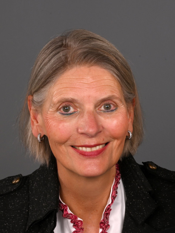 Dr. M.E.M.M. Bos