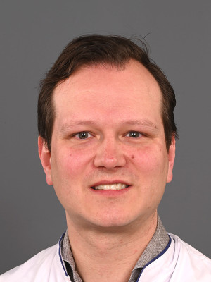 Dr. T.G.A. Calon